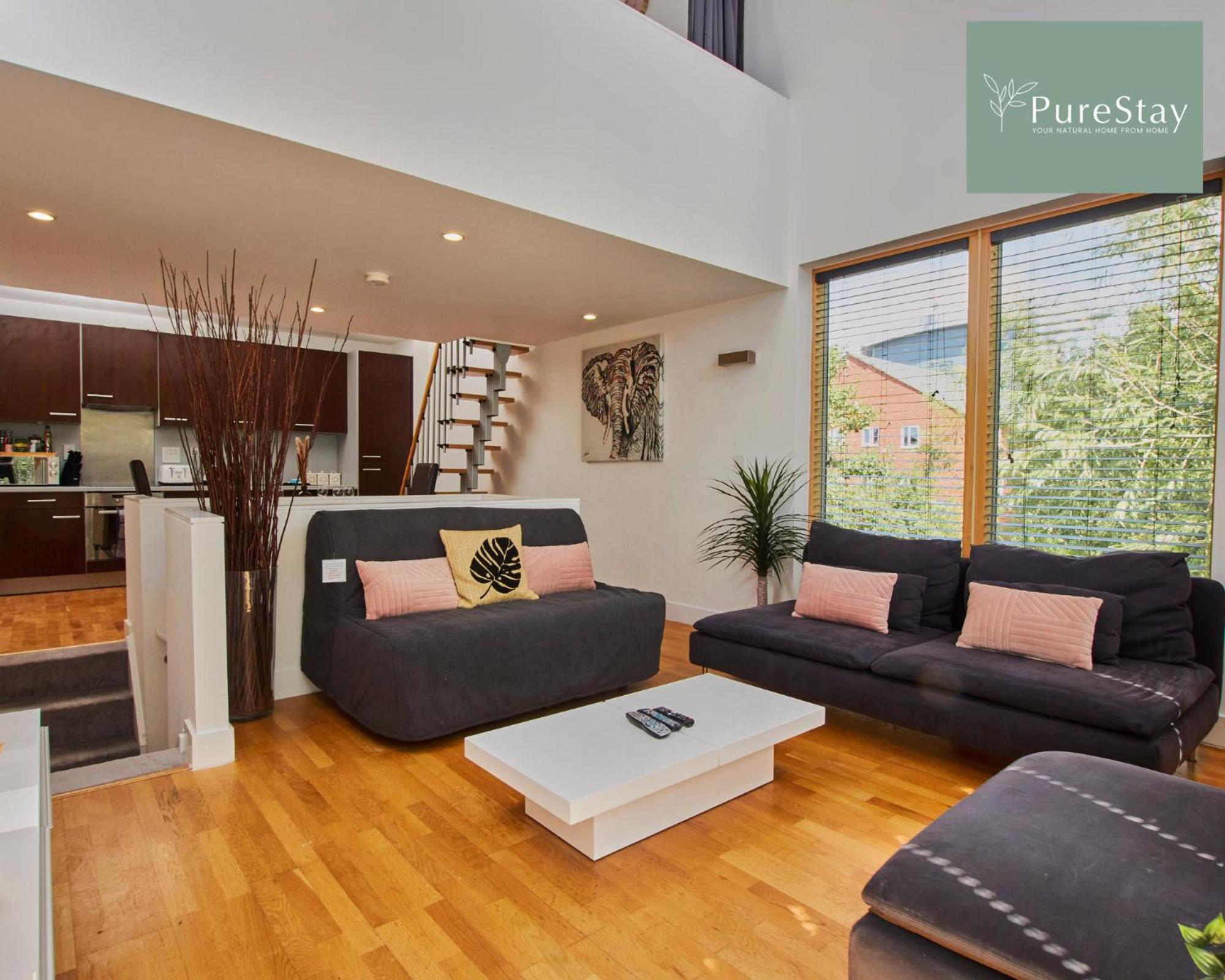 Beautiful Four Bed House By Purestay Short Lets & Serviced Accommodation Coventry With Parking Exterior foto